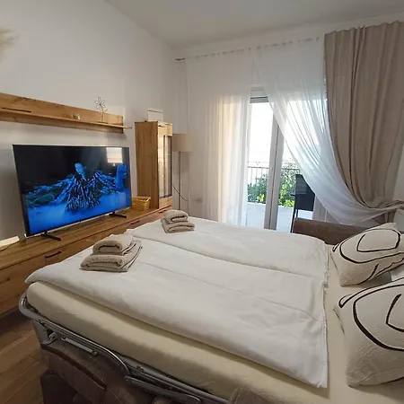 Apartmani Silvana&Vera Senj  Exterior photo